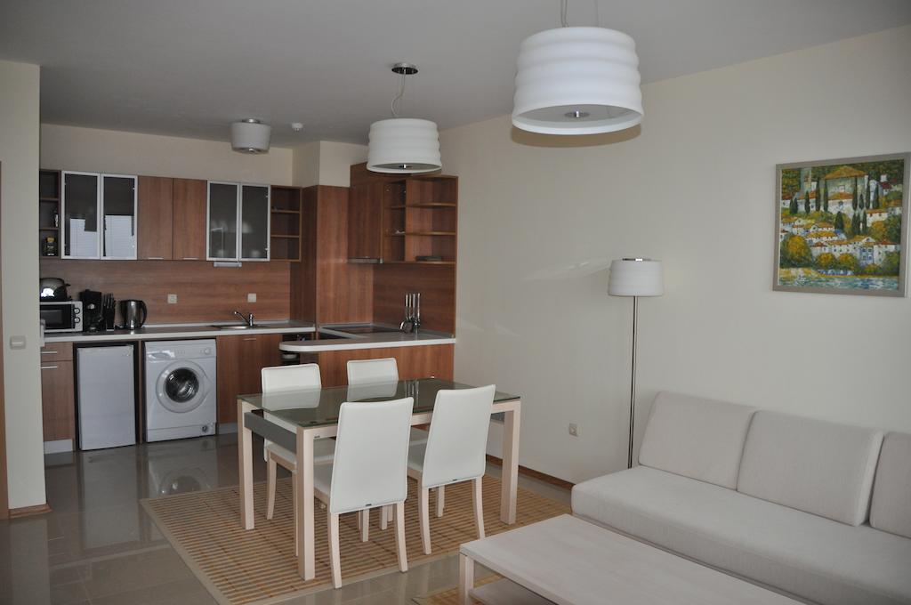 Lighthouse Golf Apart Complex&Villas Balchik Habitación foto